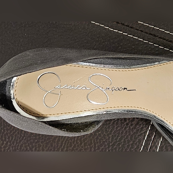 Grey heels by Jessica Simpson - Picture 5 of 5